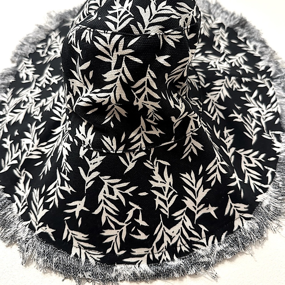 FRENCH CONNECTION | LEAF PRINT SUNHAT | Black & Ecru | NWT - Picture 7 of 12